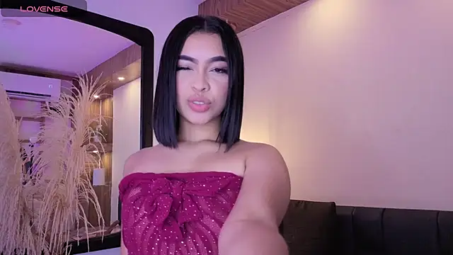 Chat XXX en directo de Chloe_monroee