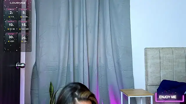 megangil_ – Naživo chatovacia miestnosť
