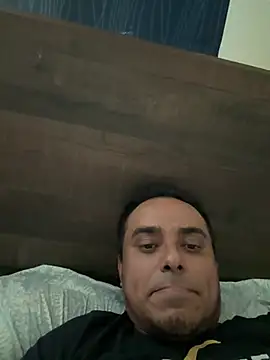 tommy0303 Show in webcam