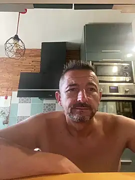 Show modela daddy3945 na web-kameri