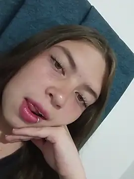 Chat +18 de DiamondNath_ ao vivo