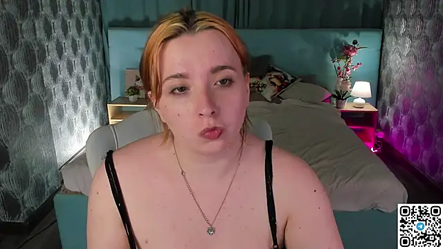 Show modela Lilli_Cass na web-kameri