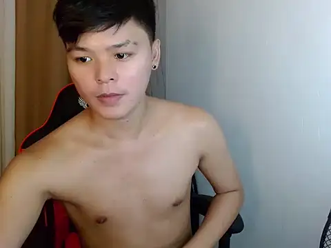yourhotasiandoms Pertunjukan Webcam