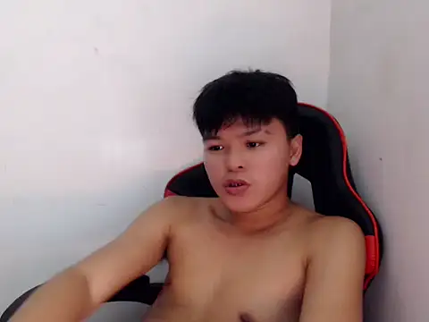 yourhotasiandoms Pertunjukan Webcam