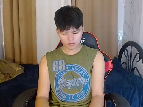 yourhotasiandoms Pertunjukan Webcam