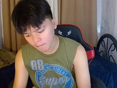 yourhotasiandoms Pertunjukan Webcam