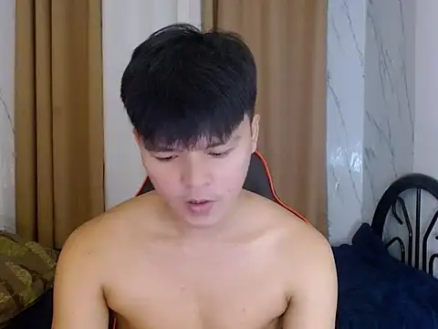 yourhotasiandoms Pertunjukan Webcam