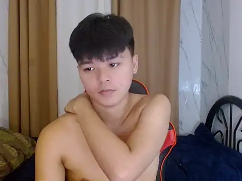 yourhotasiandoms Pertunjukan Webcam