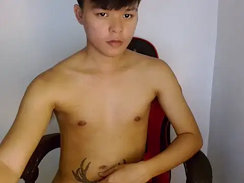 yourhotasiandoms Pertunjukan Webcam