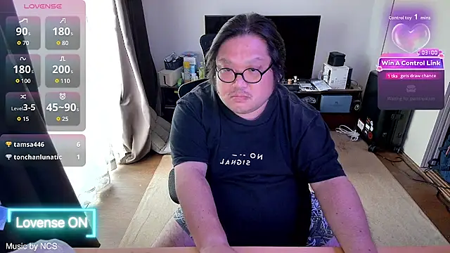ChubbyBEAR039 Webcam show