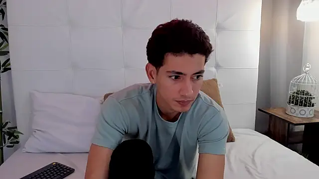 Alejo-and-Thiago 网络视讯表演