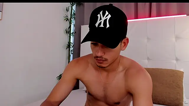 Alejo-and-Thiago Show Webcam