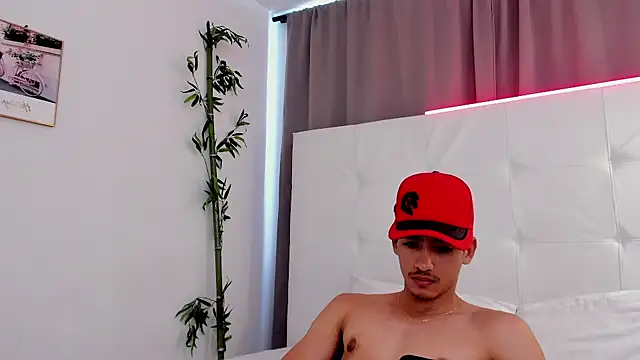 Alejo-and-Thiago Webcamshow
