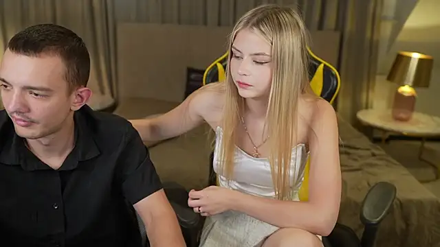 Melissa_kiss054 网络视讯表演