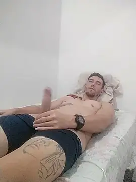 Chico_fit webcam show