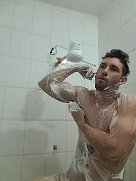 Czat XXX na żywo – Chico_fit