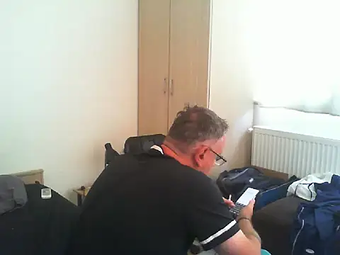 GeoC_69's Webcam Show
