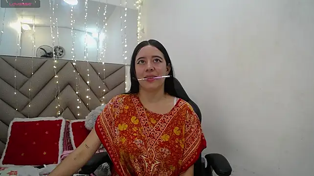 Živý XXX chat _tamara_priya_