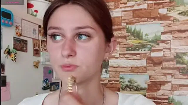 MercySoeder XXX чат на живо