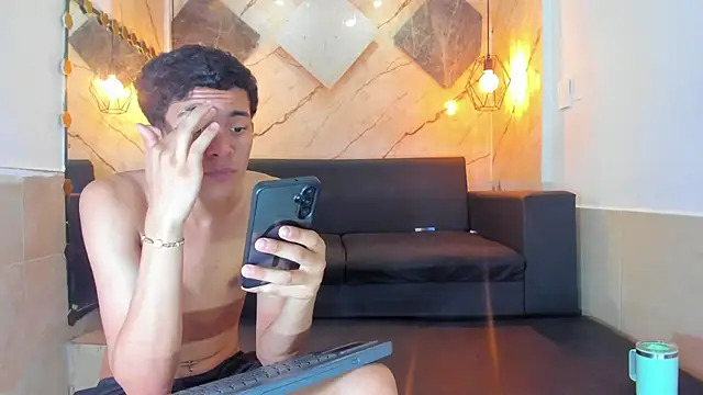 Yeff_26's Webcam Show