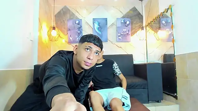 Yeff_26 Show in webcam