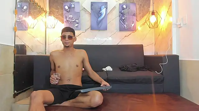 הופעת וובקאם של Yeff_26