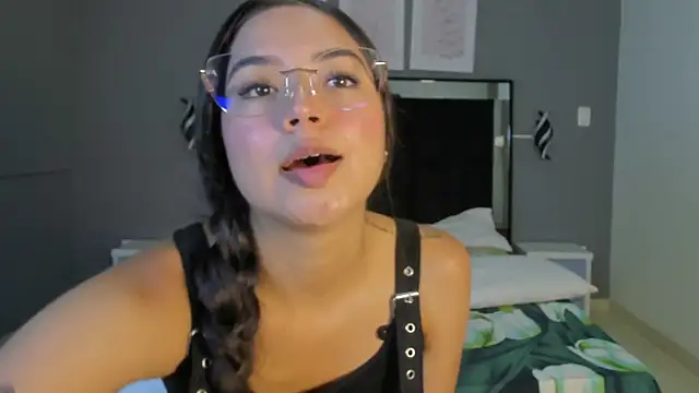 צ'אט XXX בשידור חי של jade_lov