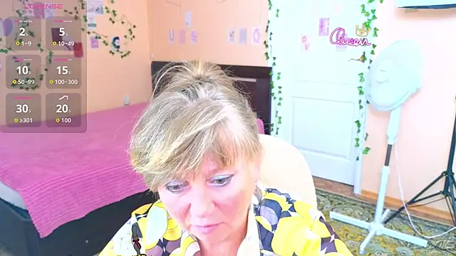 Chat +18 de Melania_Cook ao vivo