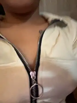 SabrinaX_X 在線直播表演