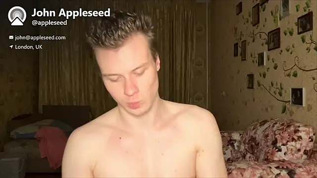 JohnDou2144 webcam show