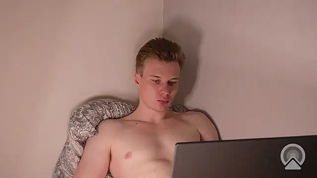 JohnDou2144 Webcamshow