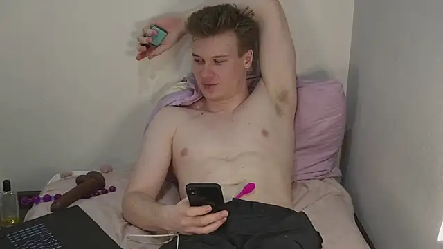 JohnDou2144 – webcam-show
