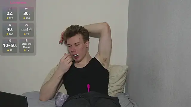 JohnDou2144 Webcam show