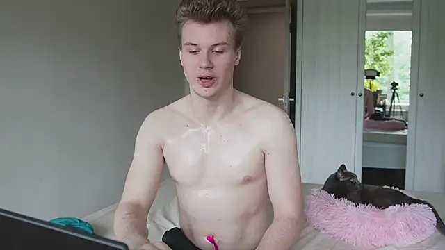 JohnDou2144 Webcam-Show