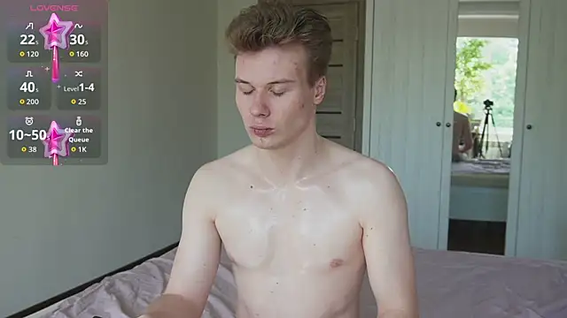 JohnDou2144 Show in webcam