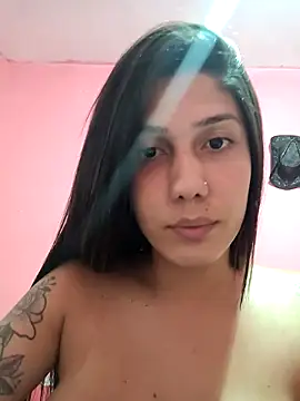 Show modela nessaflors2 na web-kameri