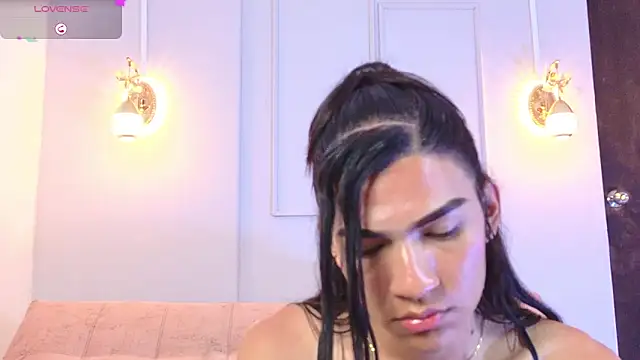 lexielancaster_cr Show in webcam