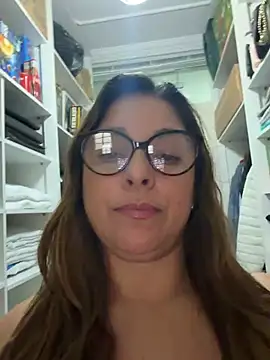 Show de Mariiii_morena na webcam