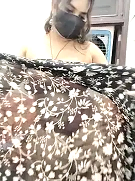 sexyy_nidhii Adlı Modelin Web Kamerası Şovu