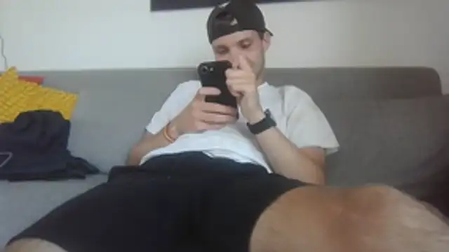 Show modela sexybushguyIvar na web-kameri