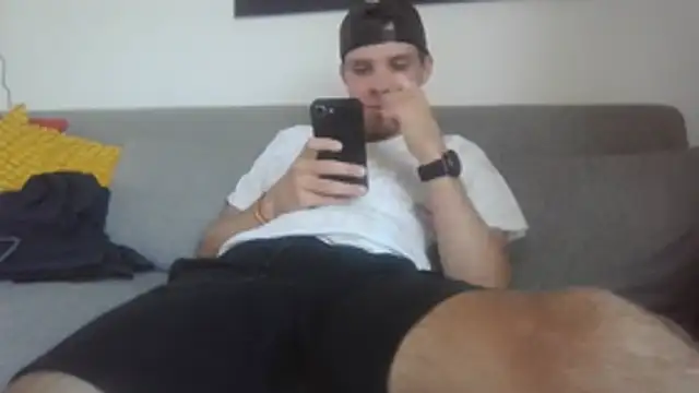 sexybushguyIvar Show in webcam
