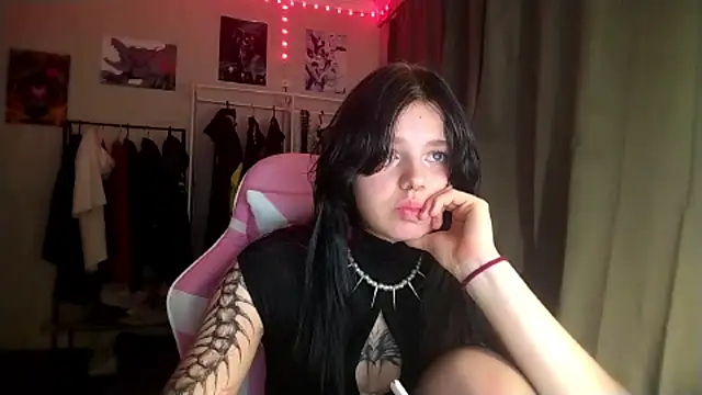 VeIvetLure's Live XXX Chat