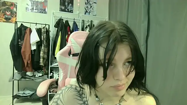 Chat XXX en directo de VeIvetLure