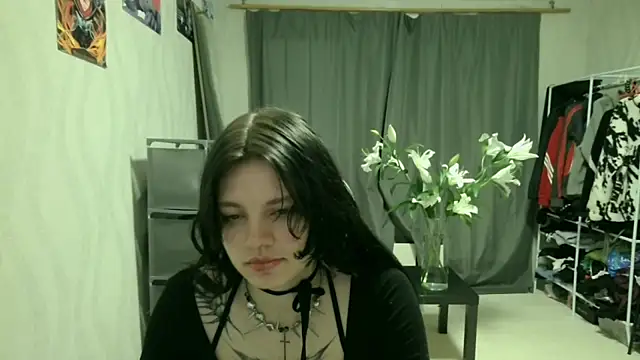 VeIvetLure Adlı Modelin Canlı XXX Sohbeti