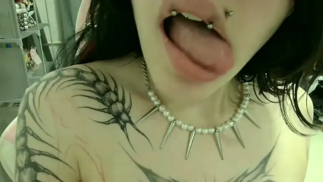 VeIvetLure's Live XXX Chat