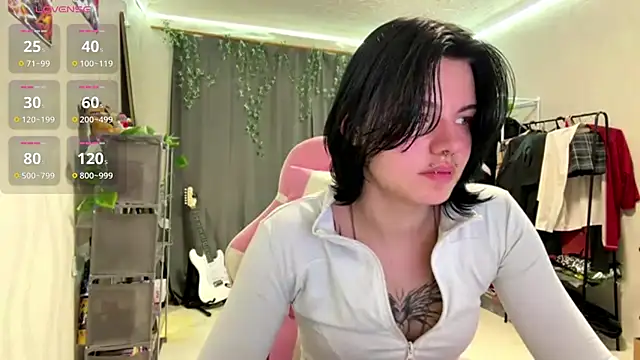 VeIvetLure's Live XXX Chat
