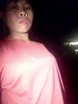 daisyy2 Adlı Modelin Canlı Sohbet Odası