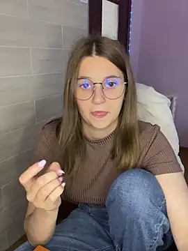Show modela Blossom_Emily na web-kameri