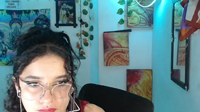 bastethott Adlı Modelin Web Kamerası Şovu