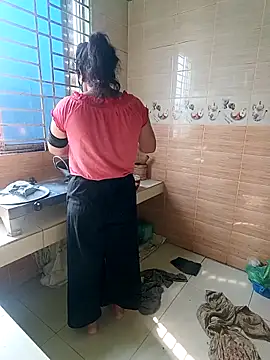 Monaleca-2's Live XXX Chat